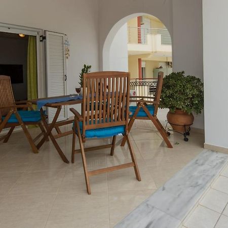 Thano'S Stylish Flat Just 150M To The Beach Faraí Exterior foto